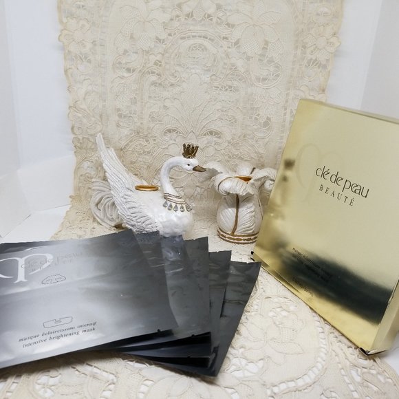 cle de peau Other - Cle De Peau Intensive Brightening Mask Box of 6
